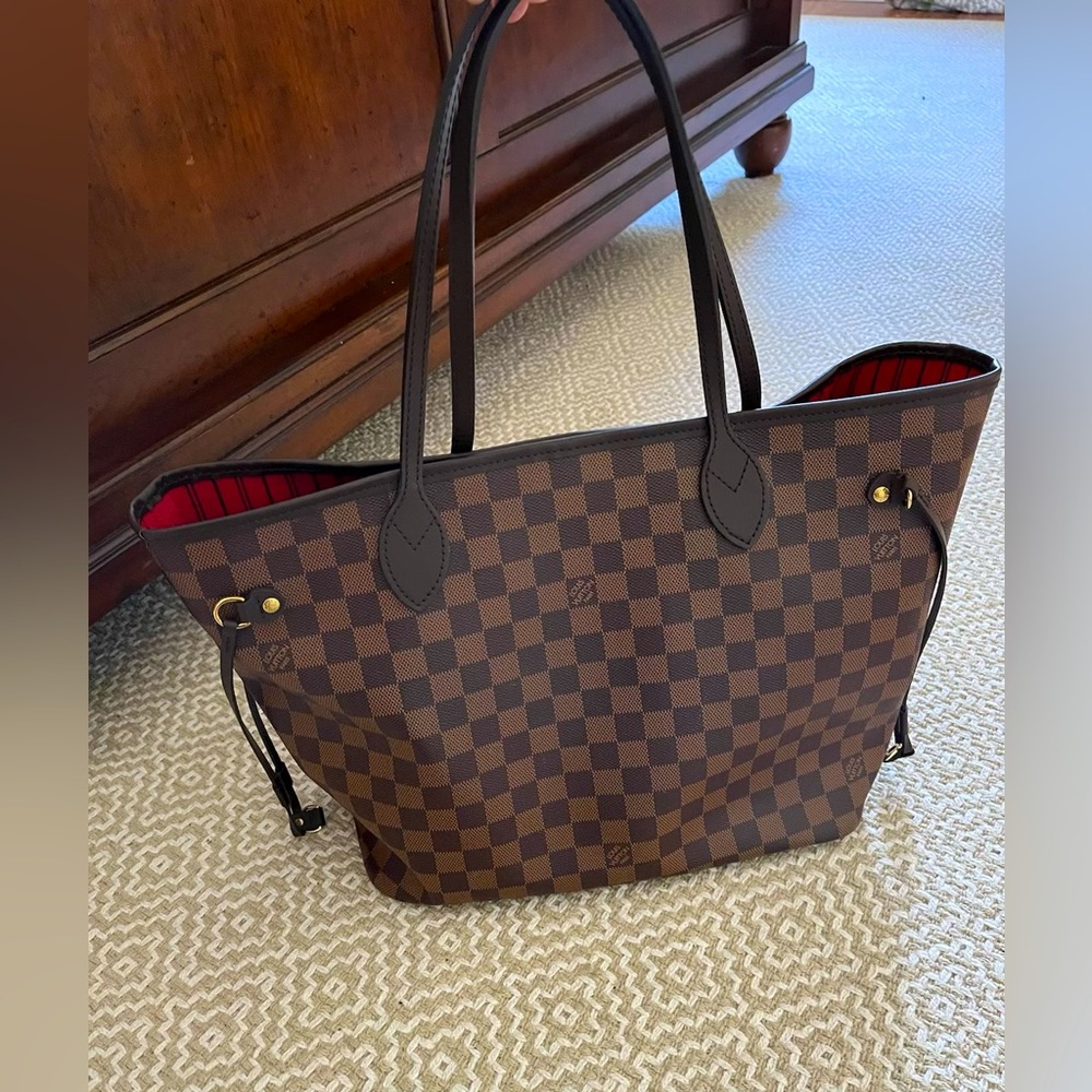Authentic Louis Vuitton never full GM in excellent condition